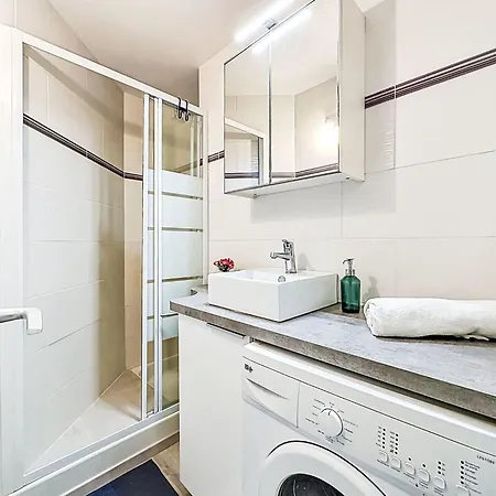 Apartment Port Royal - Corvette-5 By Interhome